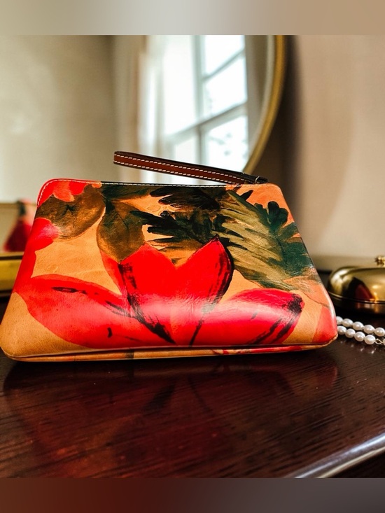 Patricia Nash Handbags - Patricia Nash Red Floral Wristlet Clutch with Green Accents
